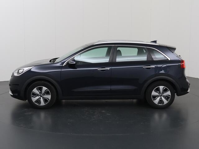 KIA Niro 1.6 GDi Hybrid ExecutiveLine | Trekhaak | Panoramadak | Lederen Bekleding | JBL Audio | Dodehoekdetectie | Stoel/Stuurwielverwarming | Stoelventilatie | Elektrisch bedienbare bestuurdersstoel met geheugenfunctie