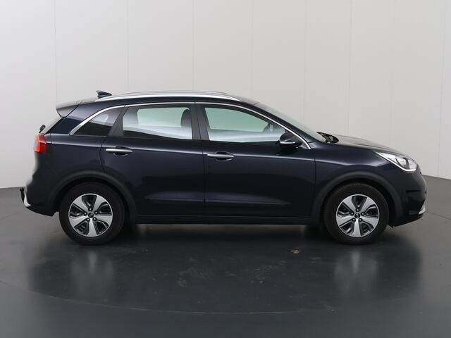 KIA Niro 1.6 GDi Hybrid ExecutiveLine | Trekhaak | Panoramadak | Lederen Bekleding | JBL Audio | Dodehoekdetectie | Stoel/Stuurwielverwarming | Stoelventilatie | Elektrisch bedienbare bestuurdersstoel met geheugenfunctie