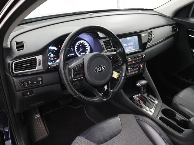 KIA Niro 1.6 GDi Hybrid ExecutiveLine | Trekhaak | Panoramadak | Lederen Bekleding | JBL Audio | Dodehoekdetectie | Stoel/Stuurwielverwarming | Stoelventilatie | Elektrisch bedienbare bestuurdersstoel met geheugenfunctie
