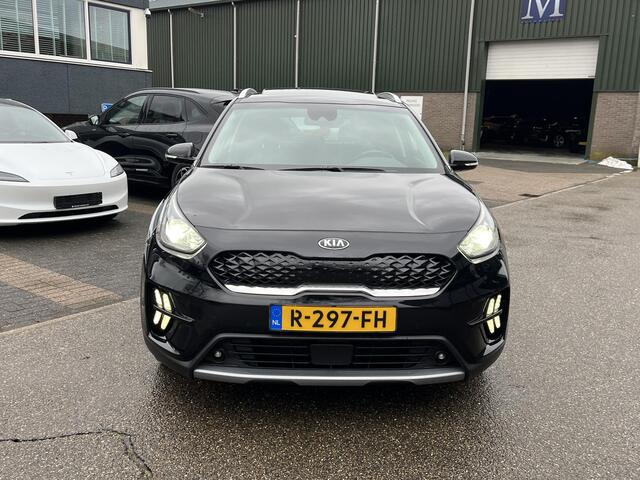 KIA Niro 1.6 GDi PHEV ExecutiveLine Plug-in Hybride | Schuifdak | Leder | Elektrische Stoelen | Stoelventilatie & Verwarming | Stuurwielverwarming | JBL | Afn. Trekhaak | GOED ONDERHOUDEN | GELEVERD INCLUSIEF 12 MND BOVAG GARANTIE |
