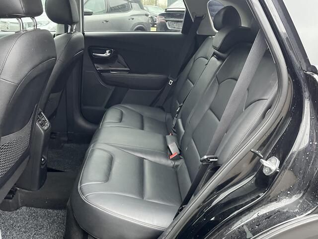 KIA Niro 1.6 GDi PHEV ExecutiveLine Plug-in Hybride | Schuifdak | Leder | Elektrische Stoelen | Stoelventilatie & Verwarming | Stuurwielverwarming | JBL | Afn. Trekhaak | GOED ONDERHOUDEN | GELEVERD INCLUSIEF 12 MND BOVAG GARANTIE |