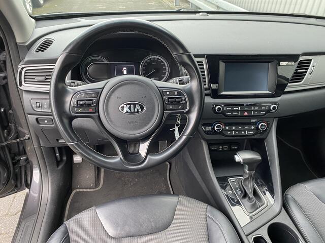 KIA Niro 1.6 GDi Hybrid DynamicLine AUTOMAAT, 146Dkm.NAP, Half Leer, Clima, Navi, CC, PDC, LM, Afn.Trekh, - Inruil Mogelijk -