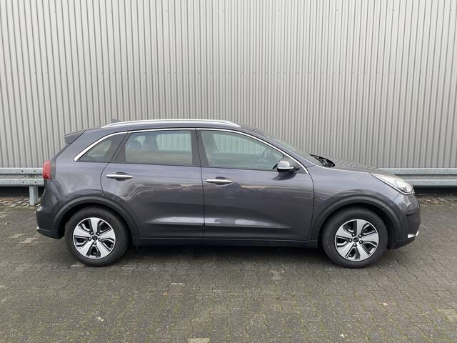 KIA Niro 1.6 GDi Hybrid DynamicLine AUTOMAAT, 146Dkm.NAP, Half Leer, Clima, Navi, CC, PDC, LM, Afn.Trekh, - Inruil Mogelijk -