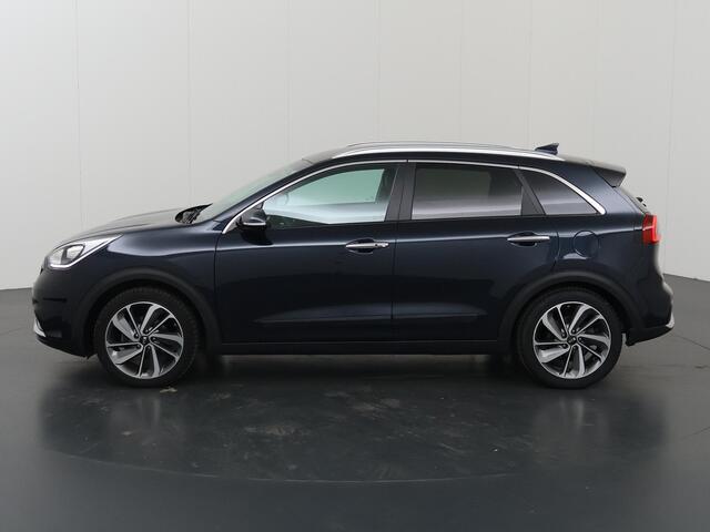 KIA Niro 1.6 GDi Hybrid ExecutiveLine | Trekhaak | JBL | Stoelverwarming & Verkoeling | Achteruitrijcamera | Dodehoekdetectie | Climate Control | Lederen bekleding | Apple Carplay / Android Auto |