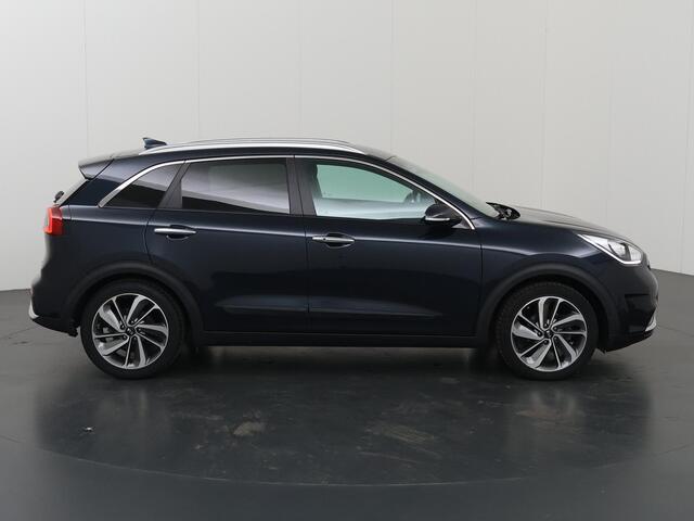 KIA Niro 1.6 GDi Hybrid ExecutiveLine | Trekhaak | JBL | Stoelverwarming & Verkoeling | Achteruitrijcamera | Dodehoekdetectie | Climate Control | Lederen bekleding | Apple Carplay / Android Auto |