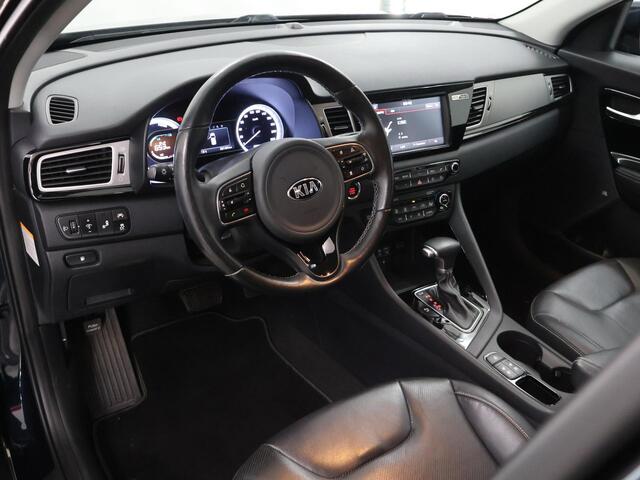 KIA Niro 1.6 GDi Hybrid ExecutiveLine | Trekhaak | JBL | Stoelverwarming & Verkoeling | Achteruitrijcamera | Dodehoekdetectie | Climate Control | Lederen bekleding | Apple Carplay / Android Auto |