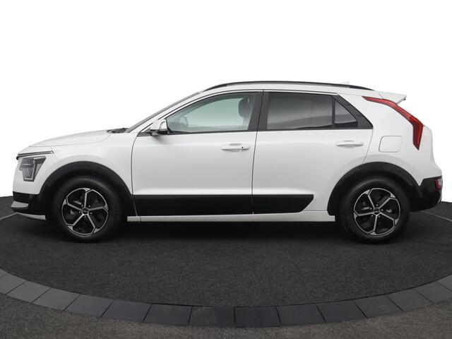 KIA Niro 1.6 GDi Hybrid DynamicPlusLine Automaat - Trekhaak - All Season - Schuif-/kanteldak - Stoel-/stuurverwarming - Head-Up Display - Fabrieksgarantie tot 04-2031