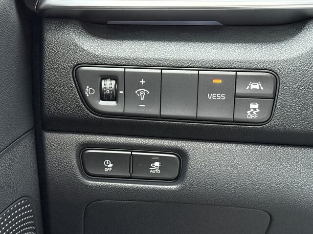 KIA Niro BJR 2020 e-Niro DynamicLine 64 kWh 204 PK CAMERA | STOEL-STUURVERWARMING | CARPLAY | CLIMA | CRUISE