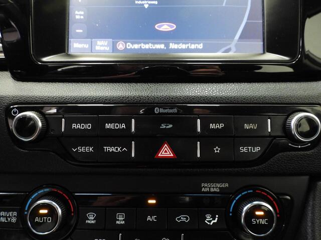 KIA Niro 1.6 GDi Hybrid DynamicLine NAVI/CAMERA/TREKHAAK/16"LMV!