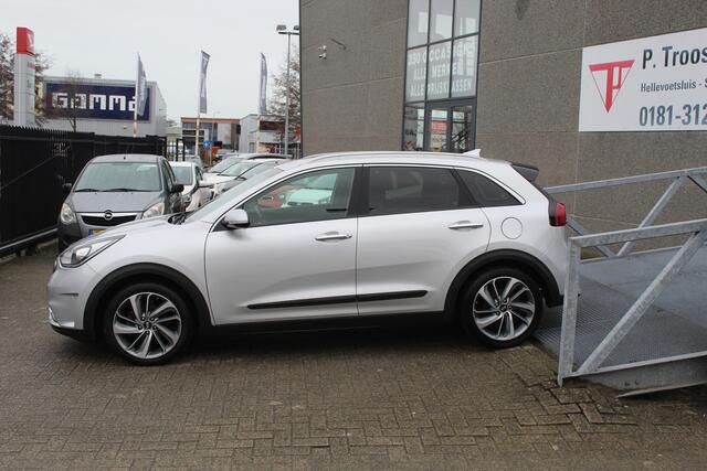 KIA Niro 1.6 GDi Hybrid Design edition/1ste Eigenaar/Navigatie/Achteruitrijcamera/Trekhaak/Apple carplay/Cruise control/Licht metalen velgen/Privacy glas/Lane assist
