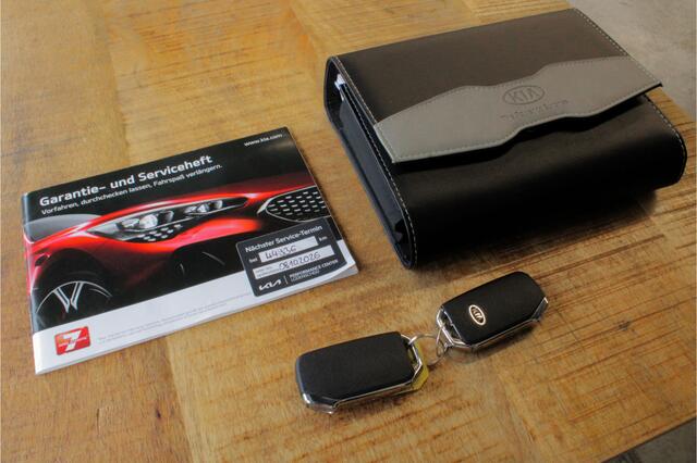 KIA Niro 1.6 GDi PHEV DynamicLine |dealer onderhouden|stoelverwarming|parkeersensoren|