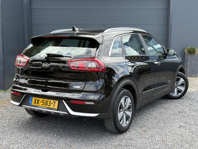 KIA Niro 1.6 GDi Hybrid ExecutiveLine 2e Eigenaar,Dealer Onderhouden,Navi,Leder,Camera,Clima,Cruise,Pdc V+A,Lm velgen,Apk tot 02-2027