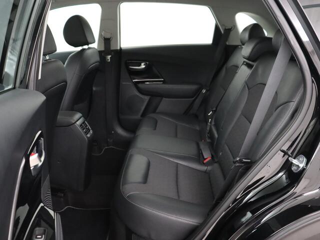 KIA Niro 1.6 GDi Hybrid ExecutiveLine | Schuifdak | Trekhaak | Adaptive cruise | Camera | Half leder | Navigatie | Carplay | Climate control