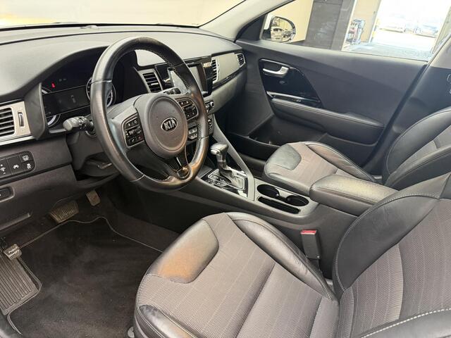 KIA Niro 1.6 GDi Hybrid Design Edition | 18 " LM Velgen | Cam Achter |