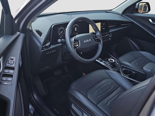KIA Niro 1.6 GDi Hybrid DynamicPlusLine | HUD | Stoel- en Stuurverwarming | Schuif/Kanteldak | Leder | Elektr. Achterklep | Adapt. Cruise |