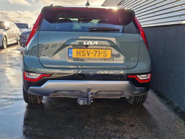 KIA Niro 1.6 GDi Hybrid ExecutiveLine Schuif-/kanteldak, Leder, Seat memory, 18", Dodehoekdetectie, Stoelkoeling + verwarming,