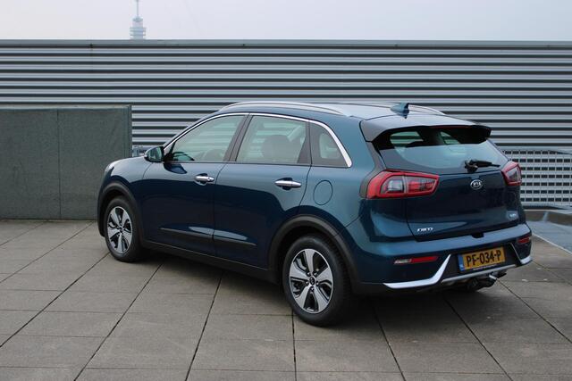 KIA Niro 1.6 GDi Hybrid DynamicLine TREKHAAK, NAVIGATIE, ACHTERUITRIJCAMERA, METAALLAK