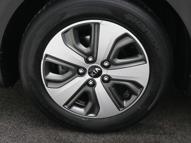 KIA Niro 1.6 GDi Hybrid First Edition AUTOMAAT / Airco Automatisch / Navigatie / Cruise Control / Trekhaak / 1300KG Trekgewicht / Camera / Dealeronderhouden / Apple CarPlay & Android Auto /