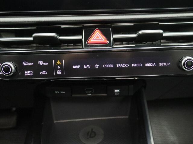 KIA Niro 1.6 GDi Hybrid DynamicPlusLine | Trekhaak | 4-season banden | Parkeersensoren v+a met achteruitrijcamera | Zonnedak | Metaalkleur |