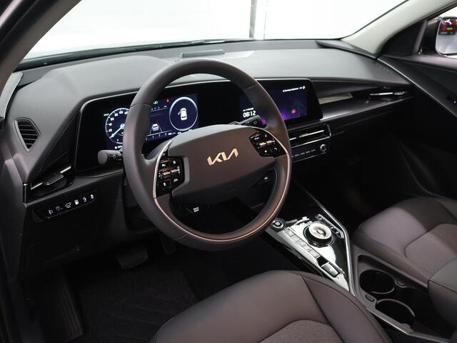 KIA Niro 1.6 GDi PHEV DynamicPlusLine Edition | 18" lichtmetalen velgen | Elektrisch verstelbare bestuurdersstoel | Stoel/Stuurwielverwarming | LED Koplampen | Elektrisch bedienbare achterklep |