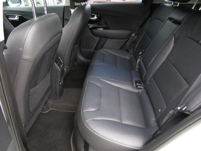 KIA Niro 1.6 GDi Hybrid ExecutiveLine 1e Eigenaar Airco ACC Cr-Control CarPlay Schuifdak