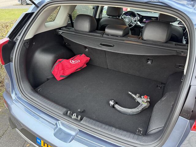 KIA Niro 1.6 GDi PHEV DynamicPlusLine Dealeronderhouden, Afneembare trekhaak, Eerste Eigenaar, Dodehoekassistentie, All Season Banden, Enz...