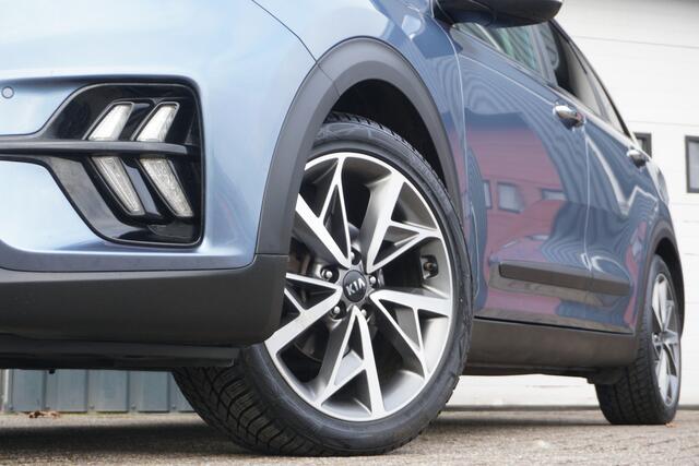 KIA Niro 1.6 GDi Hybrid ExecutiveLine | OPEN DAK | LEDER | XENON | STOEL/STUUR VERW. + KOELING | TREKHAAK | JBL |