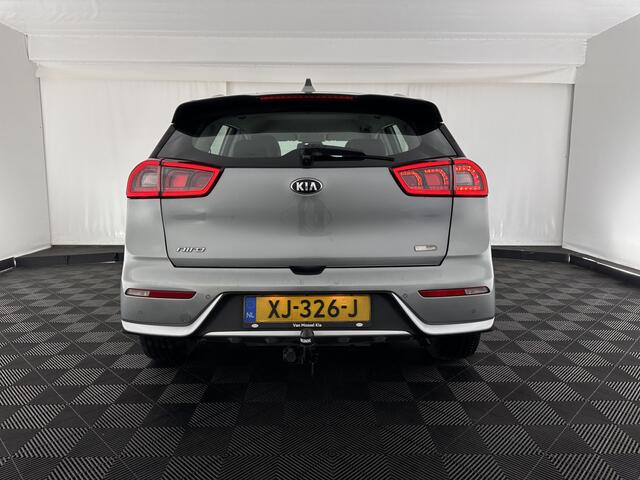 KIA Niro 1.6 GDi Hybrid ExecutiveLine (INCL.BTW) Aut. *LEATHER-FABRIC | NAVI-FULLMAP | KEYLESS | CAMERA | COMFORT-SEATS | DIGI-COCKPIT | LANE-ASSIST | ECC | CARPLAY | PDC | TOWBAR | 16''ALU*