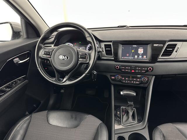 KIA Niro 1.6 GDi Hybrid ExecutiveLine (INCL.BTW) Aut. *LEATHER-FABRIC | NAVI-FULLMAP | KEYLESS | CAMERA | COMFORT-SEATS | DIGI-COCKPIT | LANE-ASSIST | ECC | CARPLAY | PDC | TOWBAR | 16''ALU*