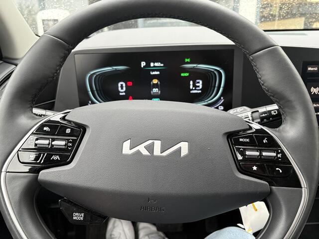 KIA Niro 1.6 GDi PHEV DynamicLine PHEV | Stoelverwarming | Camera | Adaptive cruise control | All season banden