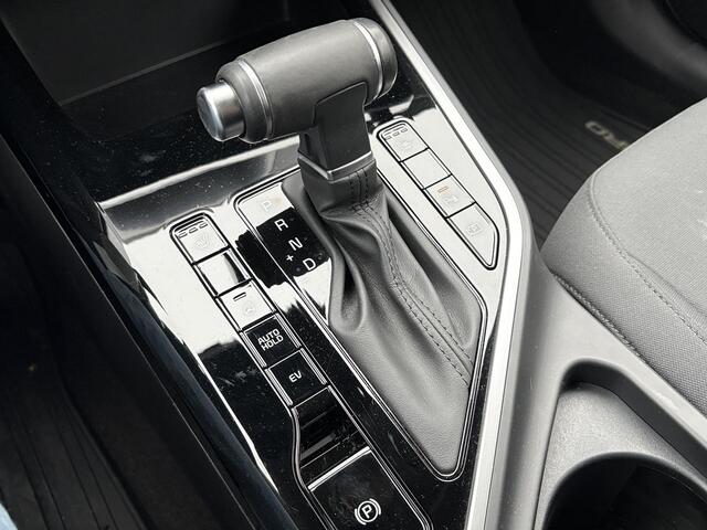 KIA Niro 1.6 GDi PHEV DynamicLine PHEV | Stoelverwarming | Camera | Adaptive cruise control | All season banden