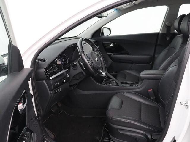 KIA Niro 1.6 GDi PHEV DynamicLine | Half leder | Adaptive cruise | Camera | Carplay | Navigatie | Climate control | Bluetooth | Parkeerhulp