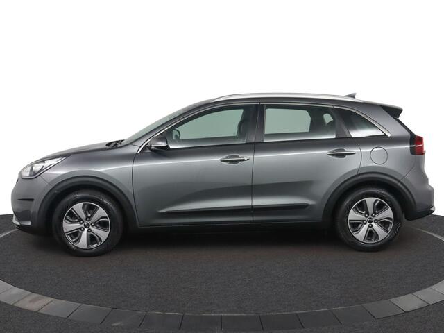 KIA Niro 1.6 GDi Hybrid DynamicLine - Navigatie - Camera - All-Season banden - Airco - Dealer onderhouden - Virena Zekerheidspakket 895, -