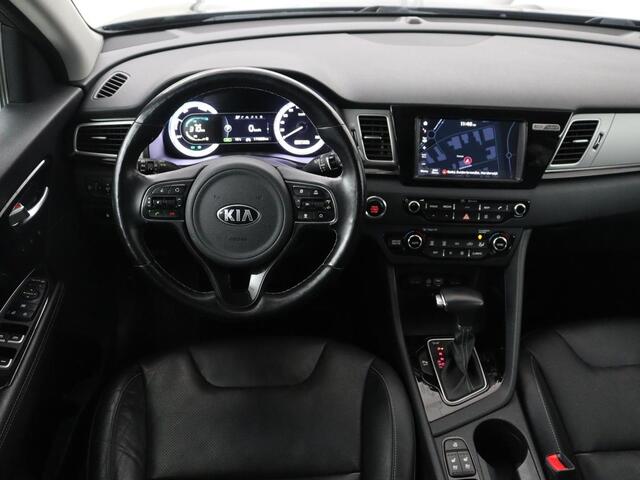 KIA Niro 1.6 GDi Hybrid ExecutiveLine | Stoelventilatie | Leder | Adaptive cruise | Trekhaak | JBL Sound | Carplay | Achterbankverwarming | Camera | Navigatie | Bi-Xenon | Memory | Climate control
