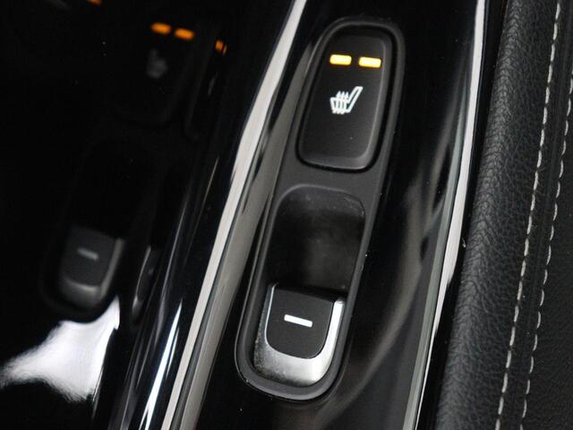 KIA Niro 1.6 GDi Hybrid ExecutiveLine | Stoelventilatie | Leder | Adaptive cruise | Trekhaak | JBL Sound | Carplay | Achterbankverwarming | Camera | Navigatie | Bi-Xenon | Memory | Climate control