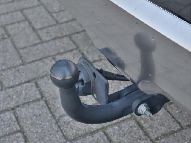 KIA Niro 1.6 GDi Hybrid DynamicLine | Trekhaak | All-Seasons | Navigatie | Camera | ECC-Airco | Tot 10Jr.Kia Garantie |