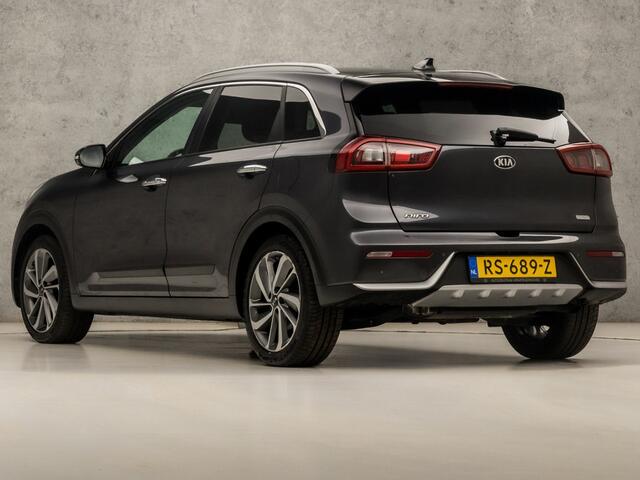 KIA Niro 1.6 GDi Hybrid Sport 142Pk Automaat (SCHUIFDAK, APPLE CARPLAY, NAVIGATIE, CAMERA, STUUR/STOELVERWARMING, SPORTSTOELEN, GETINT GLAS, XENON, NIEUWE APK, NIEUWSTAAT)