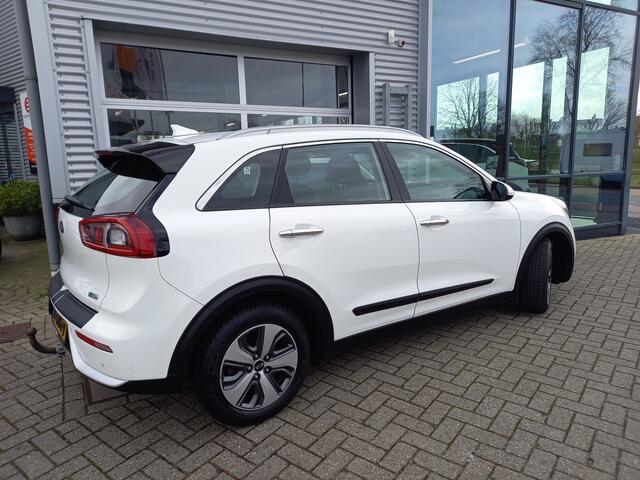 KIA Niro 1.6 GDi Hybrid DynamicLine - TREKHAAK - CAMERA - PDC - CARPLAY / ANDROID - CLIMA - CRUISE - NL AUTO - 1 EIGENAAR