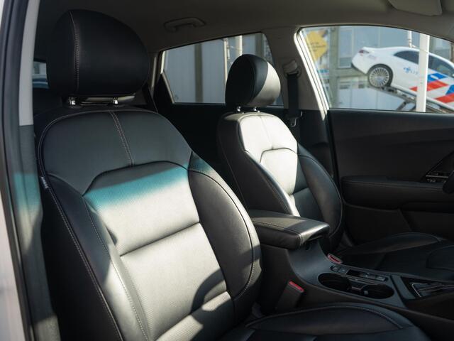 KIA Niro 1.6 GDi Hybrid DynamicPlusLine | Stoel-/stuurverwarming | Trekhaak | Achteruitrijcamera |