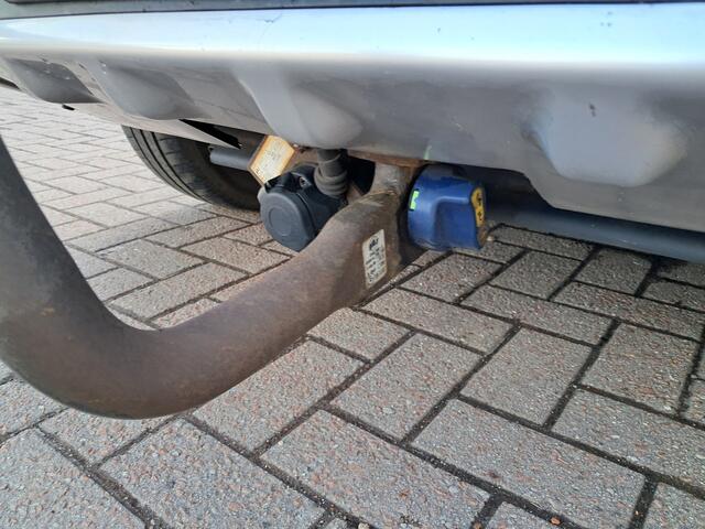 KIA Niro 1.6 GDi Hybrid DynamicLine!! Automaat | Clima | Cruise | Trekhaak | Camera | Navigatie | Ndl auto | 1e Eigenaar | RIJKLAARPRIJS INCL 12 MAANDEN GARANTIE EN BEURT