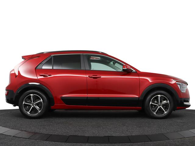 KIA Niro 1.6 GDi Hybrid DynamicPlusLine - Trekhaak - Adaptieve Cruise Control - All season banden - Dodehoekdetectie - Navigatie - Schuif/Kanteldak - Fabrieksgarantie tot 04-2031