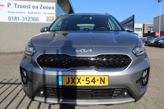 KIA Niro 1.6 GDi Hybrid ExecutiveLine Verwarmbare & geventileerde voorstoelen/Verwarmbaar stuurwiel/Achteruitrijcamera/JBL audio/Apple carplay/Elektrisch verstelbare voorstoelen/Lane assist/Dodehoek assistent/parkeersensoren rondom/Lichtmetaal 18'