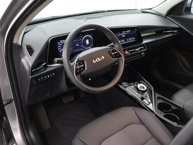 KIA Niro 1.6 GDi PHEV DynamicPlusLine Edition | 18" lichtmetalen velgen | Elektrisch verstelbare bestuurdersstoel | Stoel/Stuurwielverwarming | LED Koplampen | Elektrisch bedienbare achterklep |