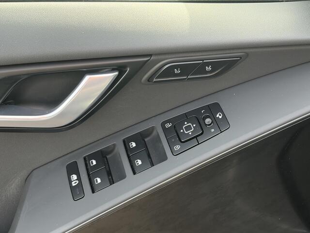 KIA Niro 1.6 GDi Hybrid Launch Edition Nieuw geleverd, Dealer onderhouden 1e eign.: Schuif-/kanteldak, trekhaak 13-polig, head-up display, stoelverwarming- & ventilatie, stuurverwarming, adaptieve cruise control, Apple CarPlay/Android Auto