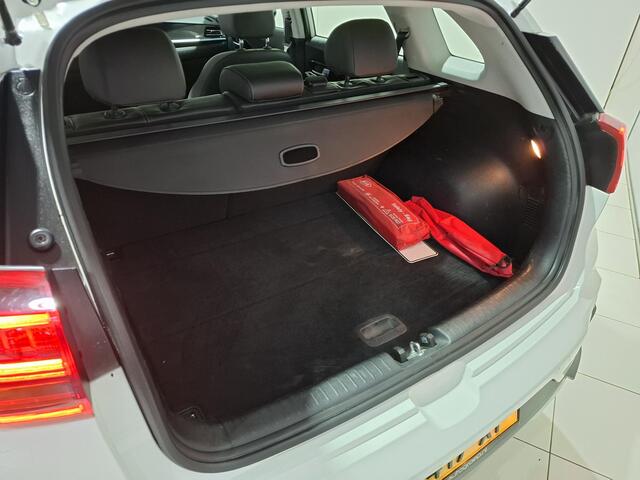 KIA Niro 1.6 GDi Hybrid DynamicLine Trekhaak, Apple Carplay/Android Auto, Navigatie, Camera.