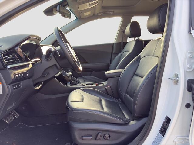 KIA Niro 1.6 GDi PHEV ExecutiveLine Automaat | Leder | Apple Carplay & Android Auto | Camera | Cruise | Stoelventilatie & Verwarming |