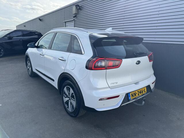 KIA Niro 1.6 GDi Hybrid First Edition Trekhaak, Navigatie, Dealeronderhouden, NL-auto! Achteruitrijcamera, Climate control, Cruise control