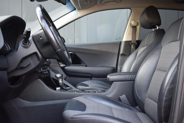 KIA Niro 1.6 GDi PHEV DynamicLine Half Leder | Carplay | ECC | Trekhaak | Camera | Volledig Onderhouden!!