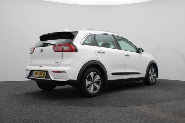 KIA Niro 1.6 GDi Hybrid DynamicLine 12 Maanden BOVAG-garantie | Climate Control | Navigatie | Automaat