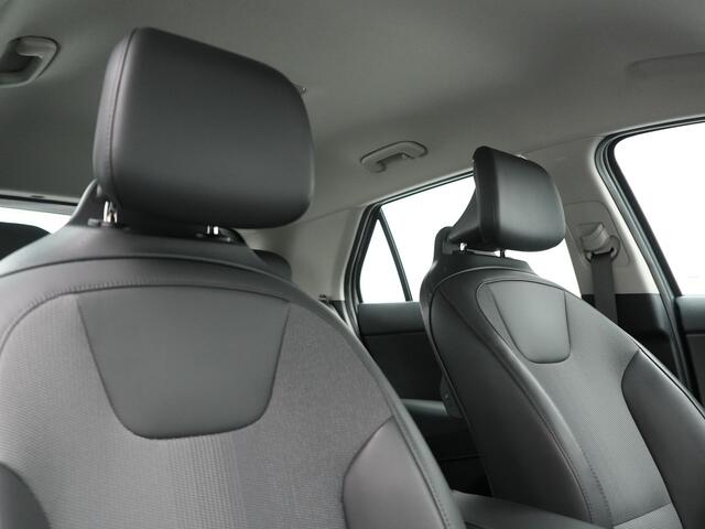 KIA Niro 1.6 GDi DynamicLine PHEV 182pk Dealer O.H | Trekhaak Afn. | Adaptive Cruise | Camera | Sportstoelen & Stuur Verwarmd | Keyless | Pilot Assist | Blis | Navigatie | Virtual | DAB | Plug In Hybrid |